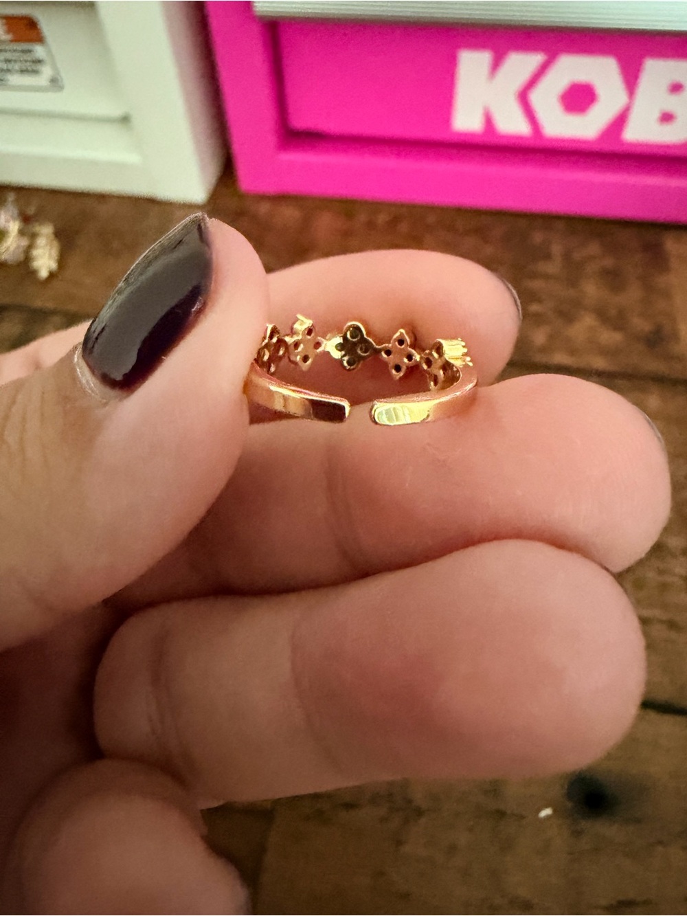 Adjustable Multi-Colored Ring - Picture 5 of 5